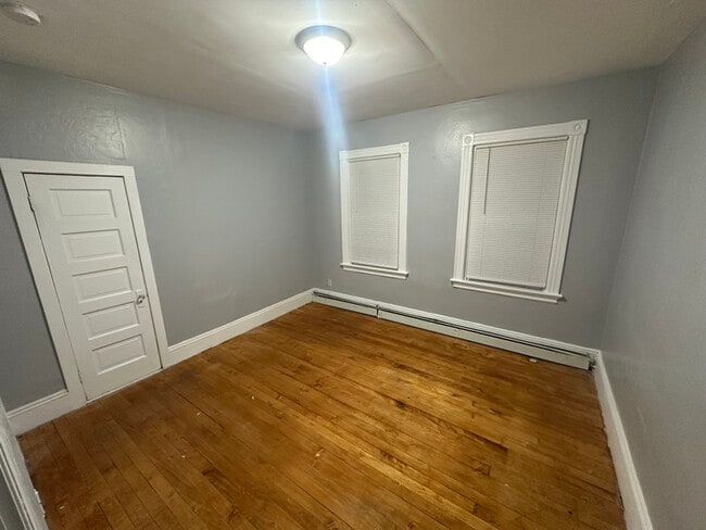 106 Taylor St unit 2, Providence, RI 02907 - photo 4