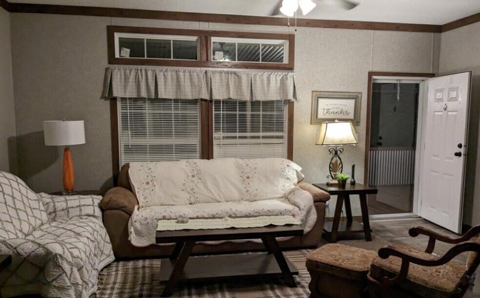 1208 County Rd 315 unit ID1352862P, Melrose, FL 32666 - photo 1