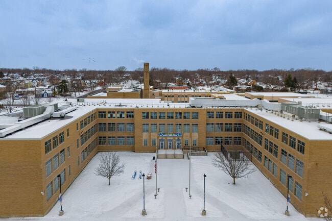 Cleveland Hill High School has a student teacher ratio of 9 to 1.