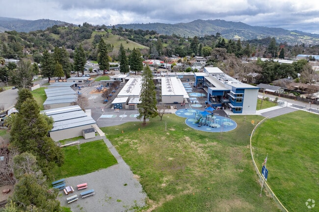 Jefferson Elementary School offers a sprawling campus when viewed from above.