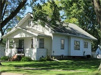 1011 Pleasant St, Boyden, IA 51234