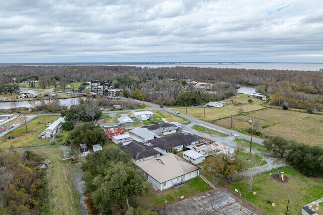 Bayou Boeuf Elementary School crafts bright futures.
