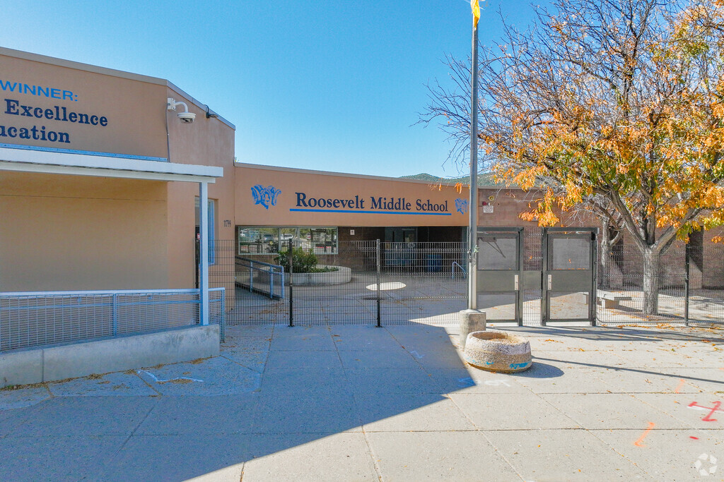 Roosevelt Middle School, Tijeras NM Rankings & Reviews - Homes.com