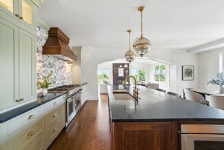 152 Winchester St Unit 197, Brookline, MA 02446