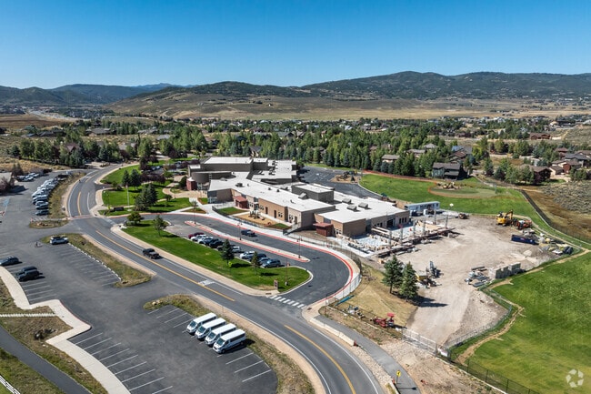 Trailside Elementary School is woven into a beautiful mountain town setting.