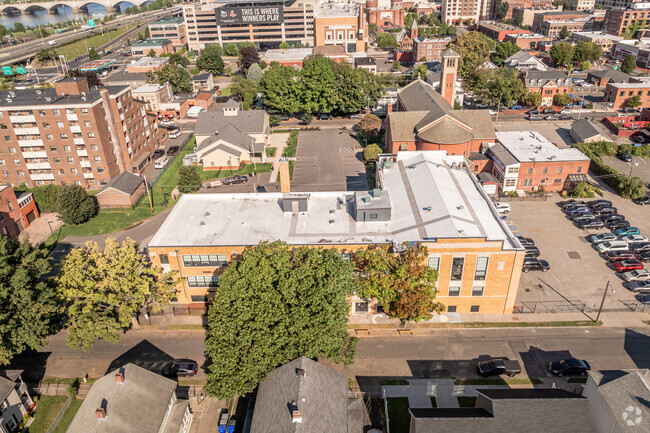South End Middle School is located in Springfield.