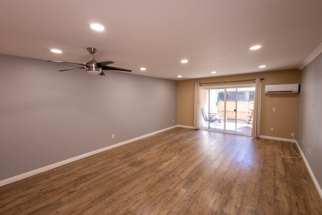 8749 Lake Murray Blvd unit Lake Murray Condomin, San Diego, CA 92119 - photo 5