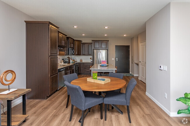 1BR, 1BA, Model, Sonoma - 847SF