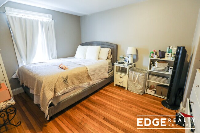 9 Frederika St unit 3, Dorchester Center, MA 02124 - photo 5