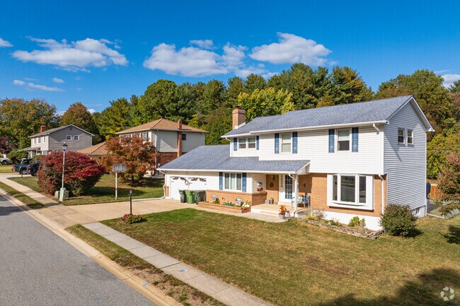 Single family homes on sizable lots are among the most common home types in Newark.