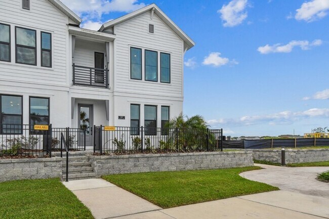 1647 Springwell Ln, Sarasota, FL 34240 - photo 4