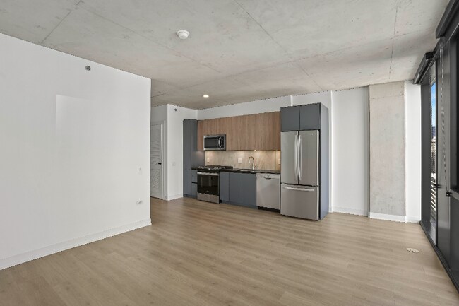 245 W Polk St, Chicago, IL 60607 - photo 7