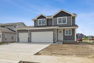 4215 NW 17th Ct, Ankeny, IA 50023