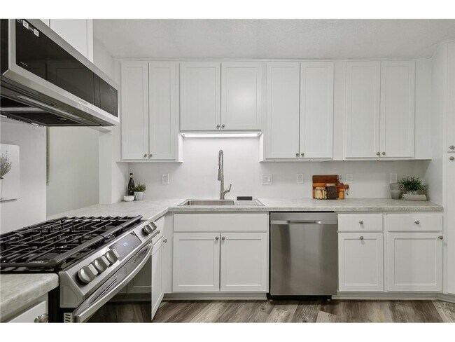 brand new kitchen all new appliances
