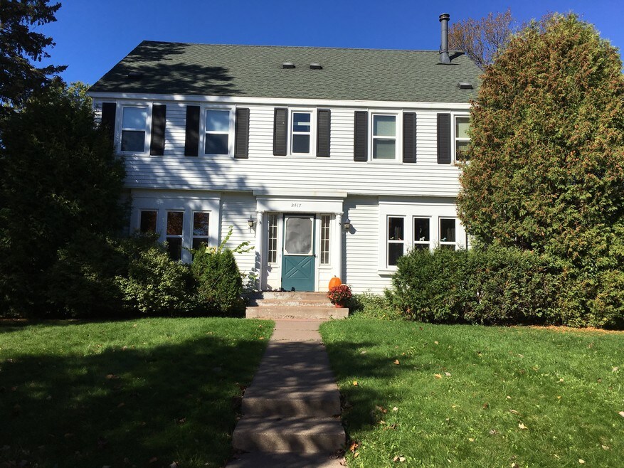 2417 E 3rd St unit 2 E, Duluth, MN 55812 - photo 1