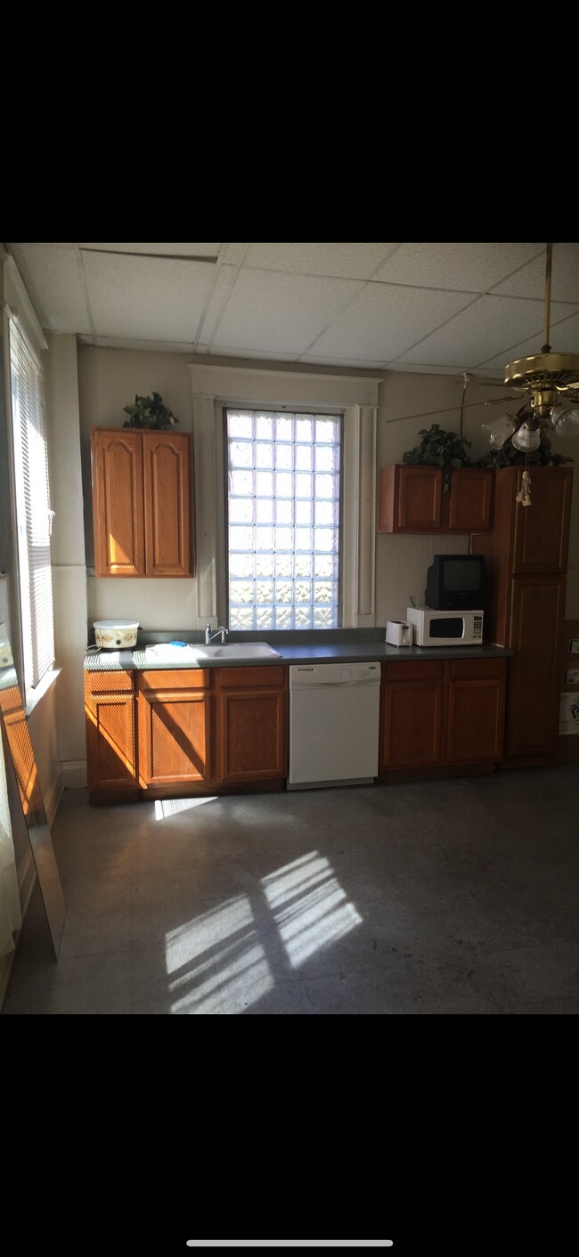 919 Worth St, Covington, KY 41011 - photo 3