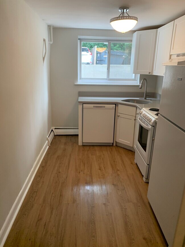 12 Sutherland Rd Unit 3, Boston, MA 02135