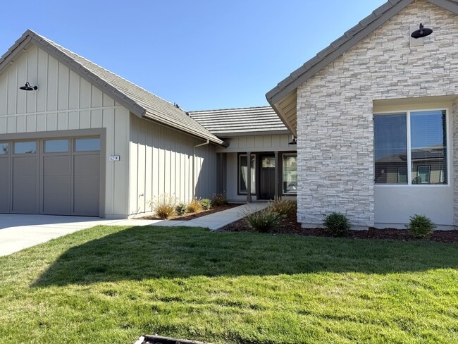 5214 Turnberry Dr, Lincoln, CA 95648 - photo 3