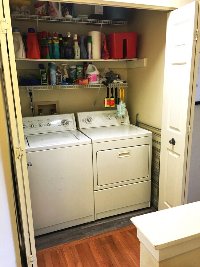 6526 Medinah Ln, Alexandria, VA 22312 - photo 5