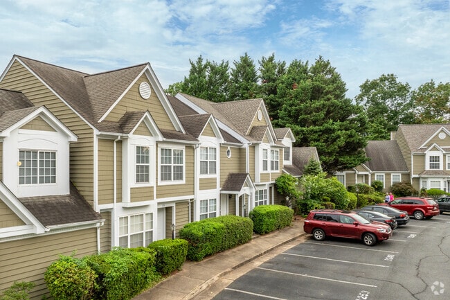 River Run has a rural feel while being conveniently close to amenities and shopping.