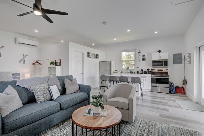 27250 Shriver Ave unit FL1-ID1073508P, Bonita Springs, FL 34135 - photo 4