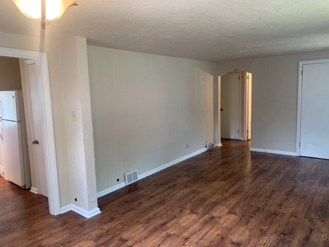 4385 Coleridge St unit upper unit, Pittsburgh, PA 15201 - photo 6