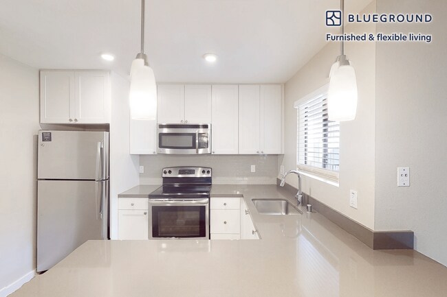 7205 Charmant Dr unit FL1-ID934A, San Diego, CA 92122 - photo 5