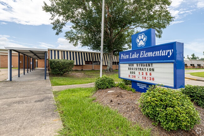 Prien Lake Elementary School students are inspired to belong, learn, and lead to succeed.