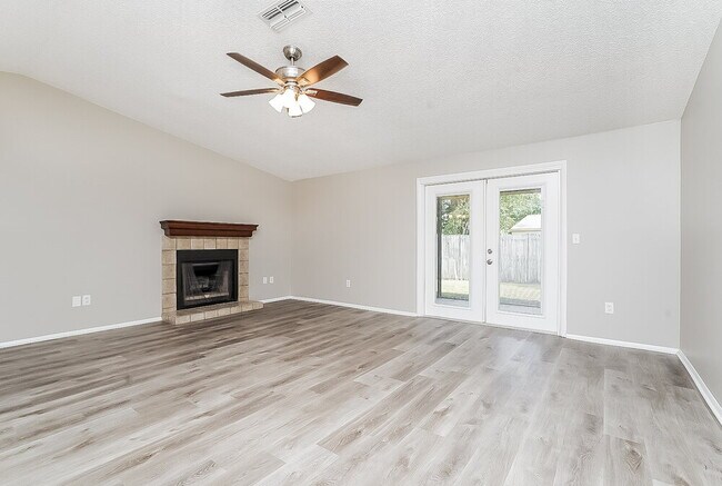 633 Timber Bay Cir W, Oldsmar, FL 34677 - photo 4