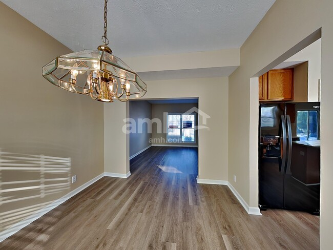 5745 Turnbull Ct, Carmel, IN 46033 - photo 4