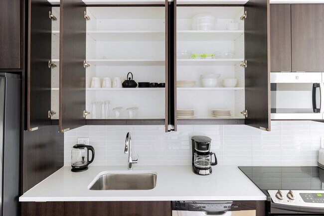 770 Maine Ave SW unit FL7-ID1229, Washington, DC 20024 - photo 7