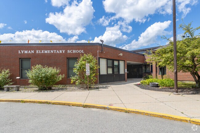 Lyman Elementary School is home of the Mustangs.