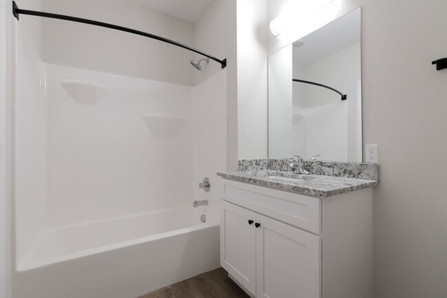 301 W University Ave, Champaign, IL 61820 - photo 6