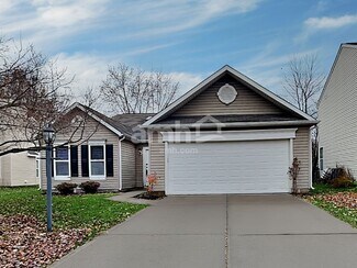 12276 Carriage Stone Dr, Fishers, IN 46037