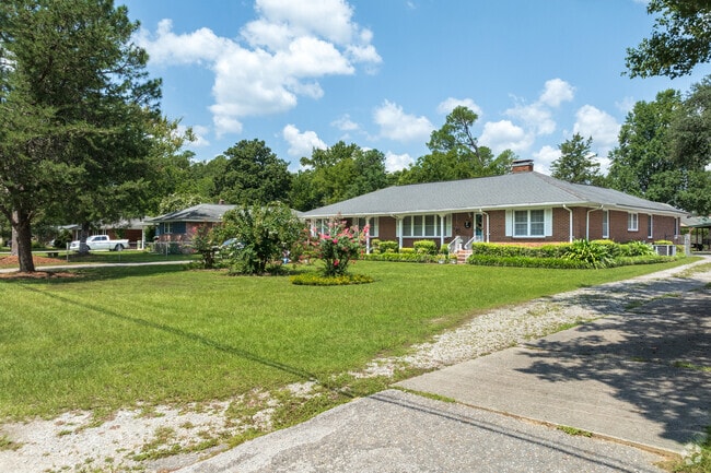Ranch homes are plentiful in Burns-Downs.