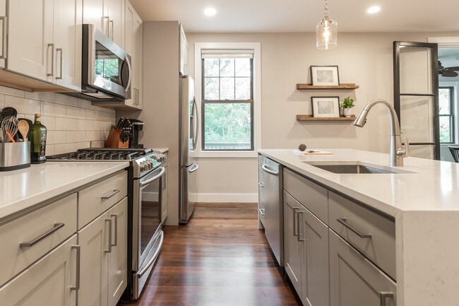 65 Beach St, Boston, MA 02111 - photo 4