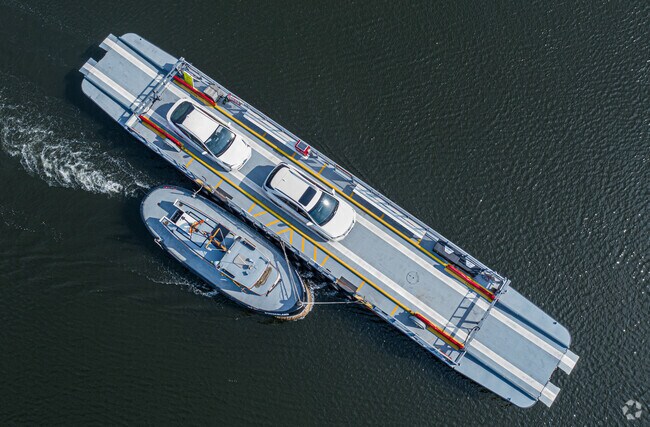 Take The Ferry From Rocky Hill To Glastonbury.