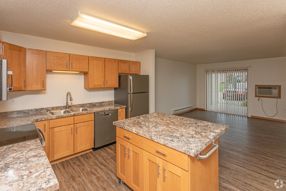 The Summers at Osgood Apartments