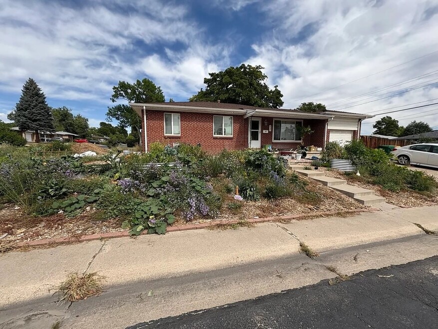 6085 W Arkansas Ave, Lakewood, CO 80232 - photo 1