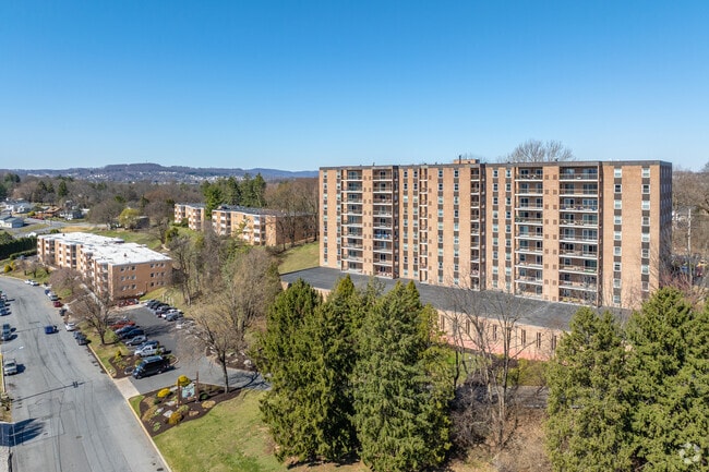 On the north side of Liggett there are several condo buildings.