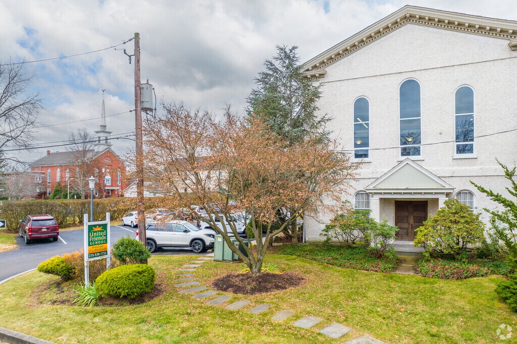 United Friends School receives an overall A grade from niche.com.