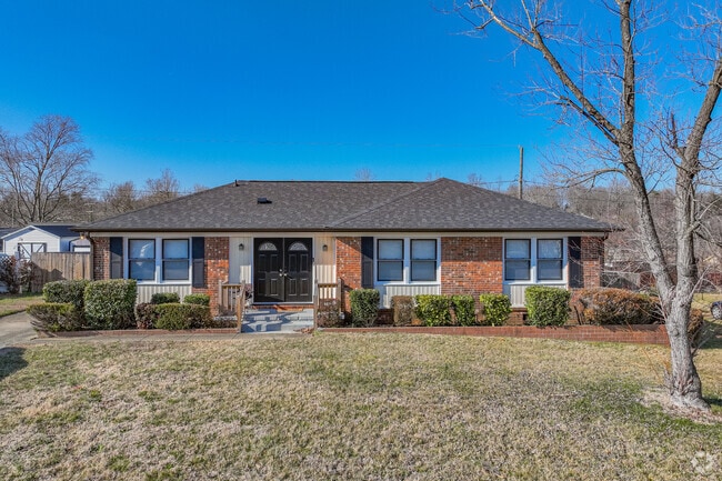 Ranch homes are very common in Kings Forest.