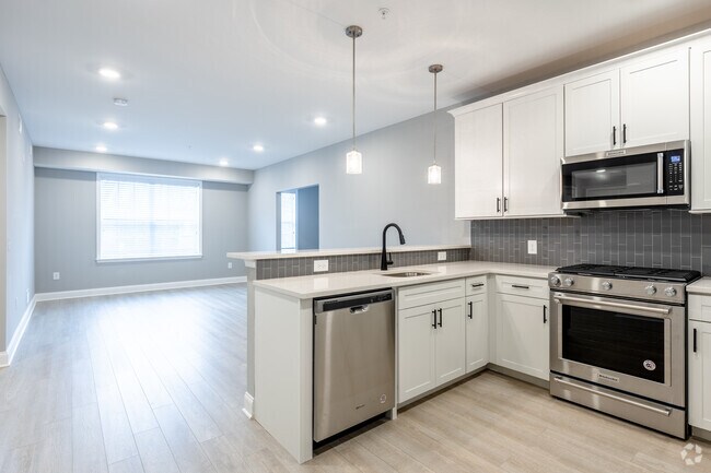 Kristal Falls, Little Falls, NJ 07424 - photo 7