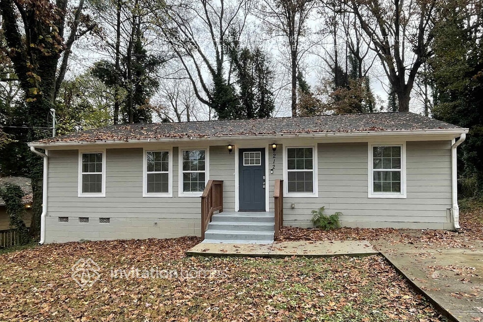 212 Glenrose Cir SW, Atlanta, GA 30354 - photo 1