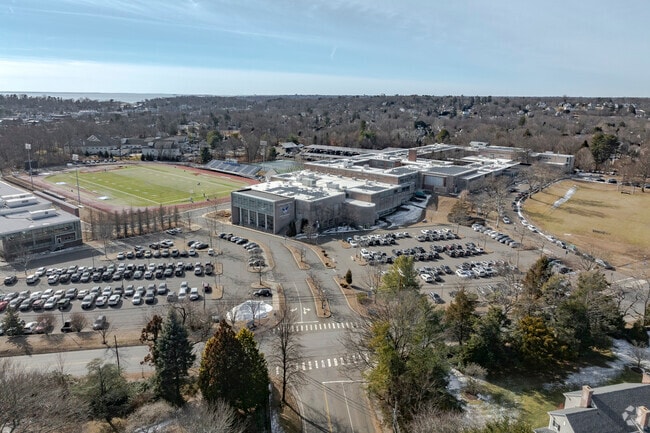 Fairfield Ludlowe High School is a top level school for local teenage residents of Sasco.