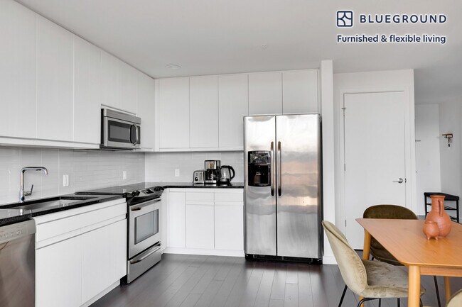 900 Monroe St unit FL6-ID813, Hoboken, NJ 07030 - photo 4
