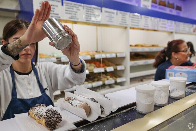 Make sure to ask for powder sugar when ordering a cannoli.