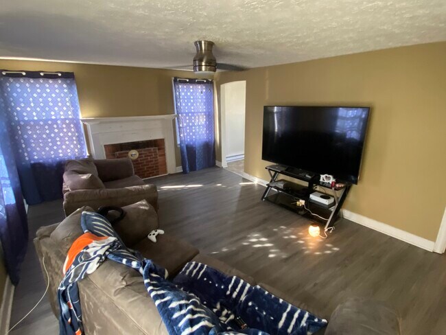 103 Lucas Dr unit A, Blacksburg, VA 24060 - photo 7