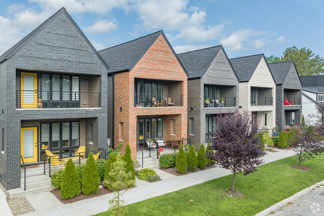 Modern townhomes in Duck Island sit on cozy, well maintained lots.