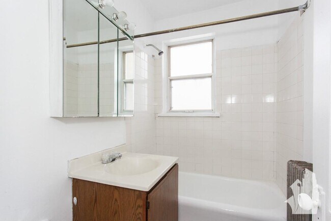 701 W Belmont Ave unit 508, Chicago, IL 60657 - photo 6